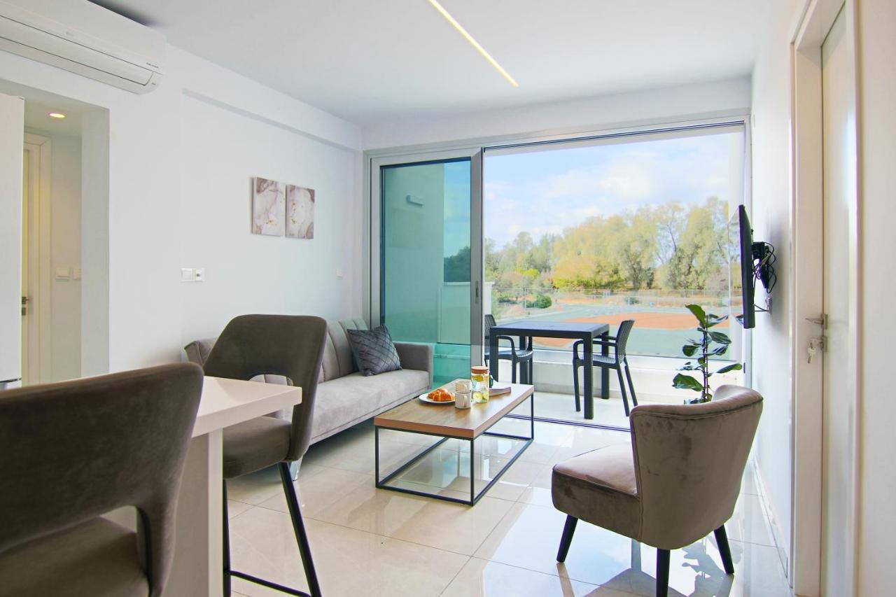 パ フォスPhaedrus Living - Seaside Executive Flat Harbour 204アパートメント エクステリア 写真